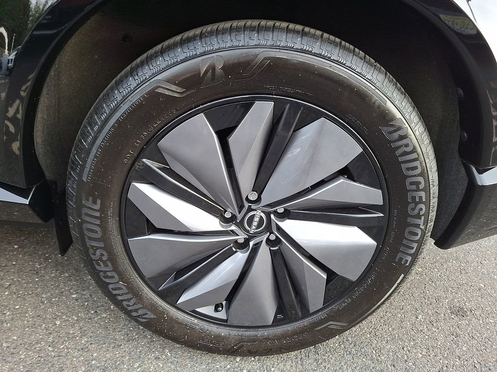 Used 2024 Nissan Ariya AWD image 8