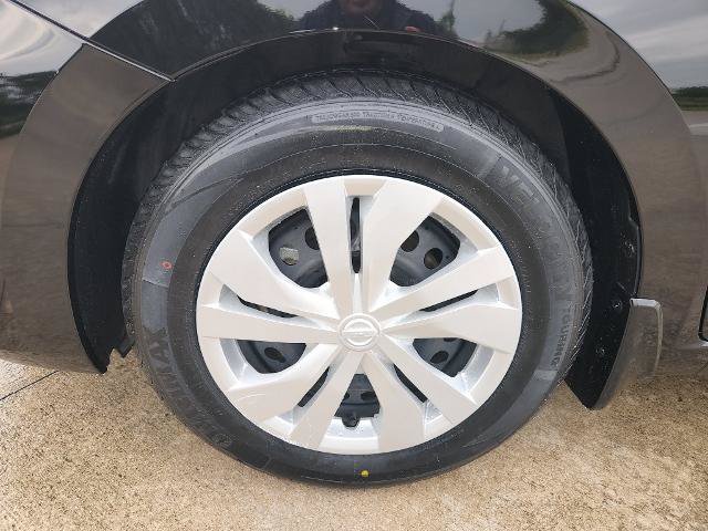 Certified 2025 Nissan Versa S w/ Trunk Package FWD image 30