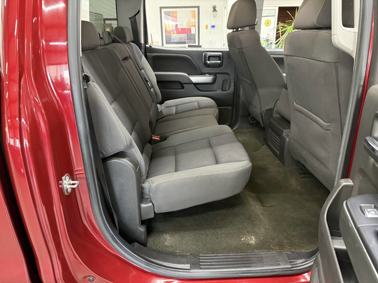 Used 2018 Chevrolet Silverado 1500 LT w/ LT Eassist Package AWD/4WD image 15
