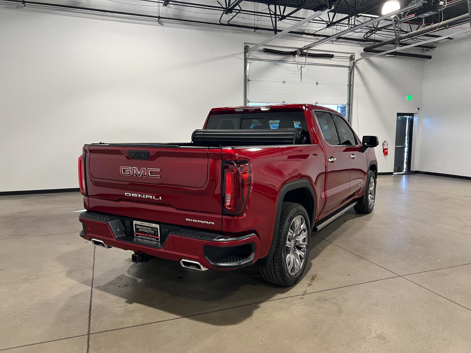 Used 2023 GMC Sierra 1500 Denali w/ Denali Reserve Package image 3