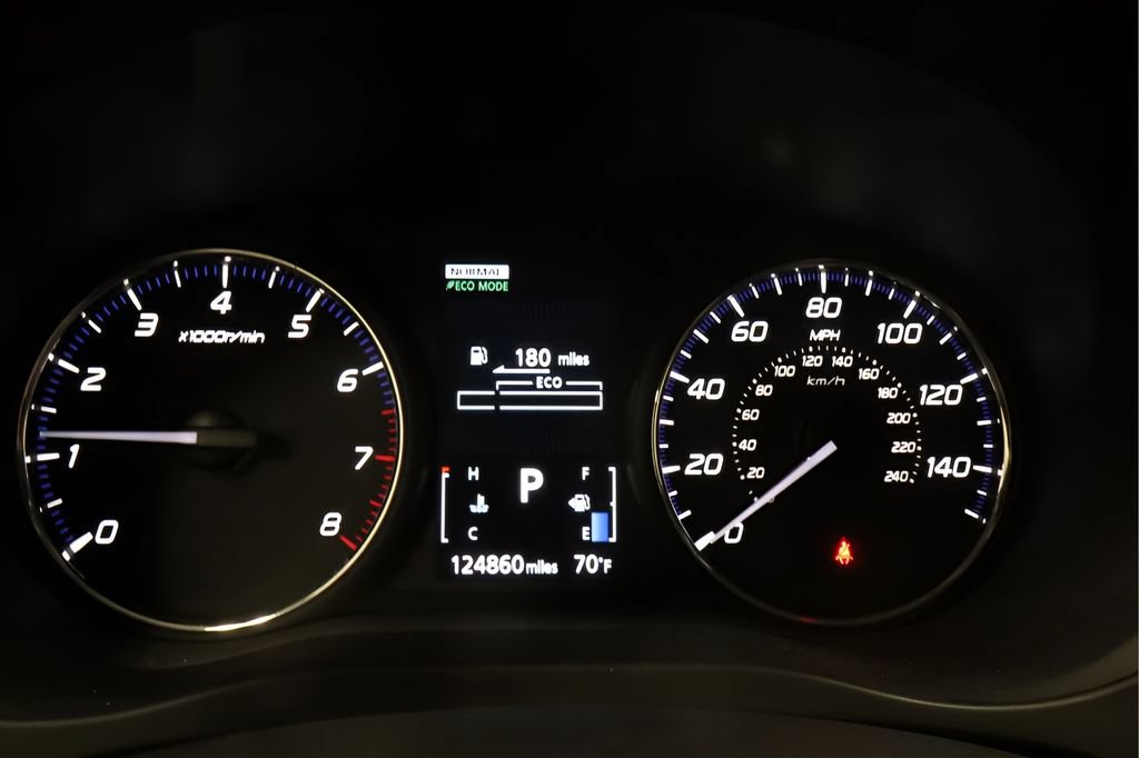Used 2016 Mitsubishi Outlander SE AWD/4WD image 21