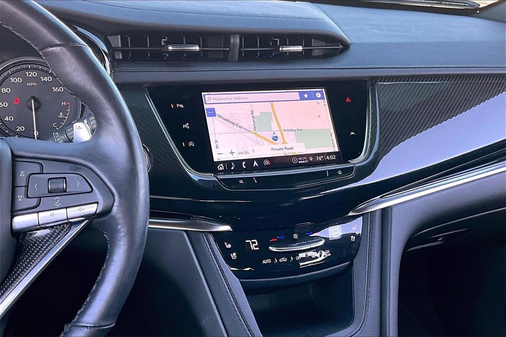 Certified 2023 Cadillac XT6 Sport w/ LPO, ONYX Package image 6