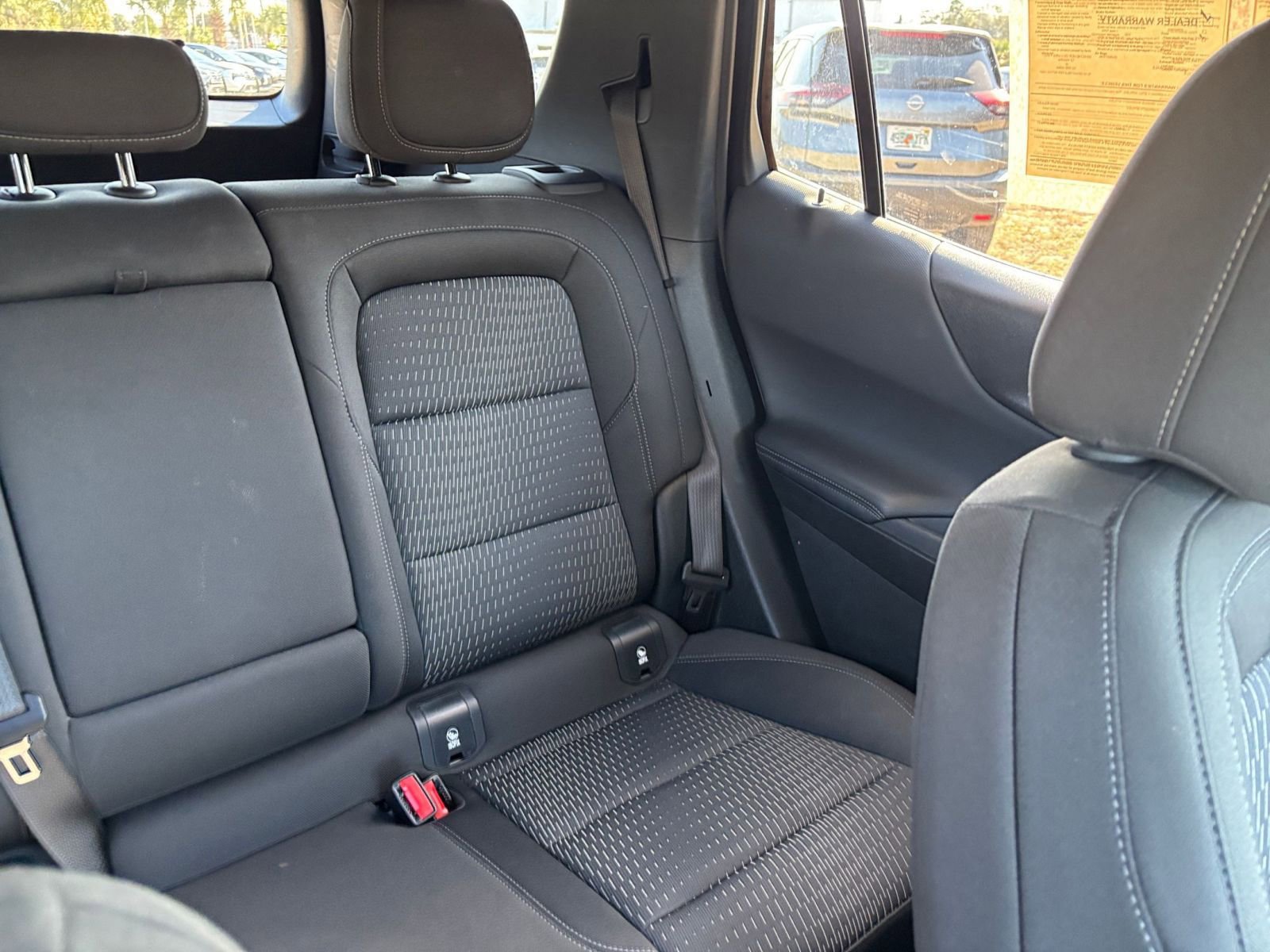 Used 2025 Chevrolet Equinox LT AWD/4WD image 38