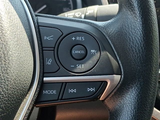 Used 2022 Toyota Camry LE FWD image 23