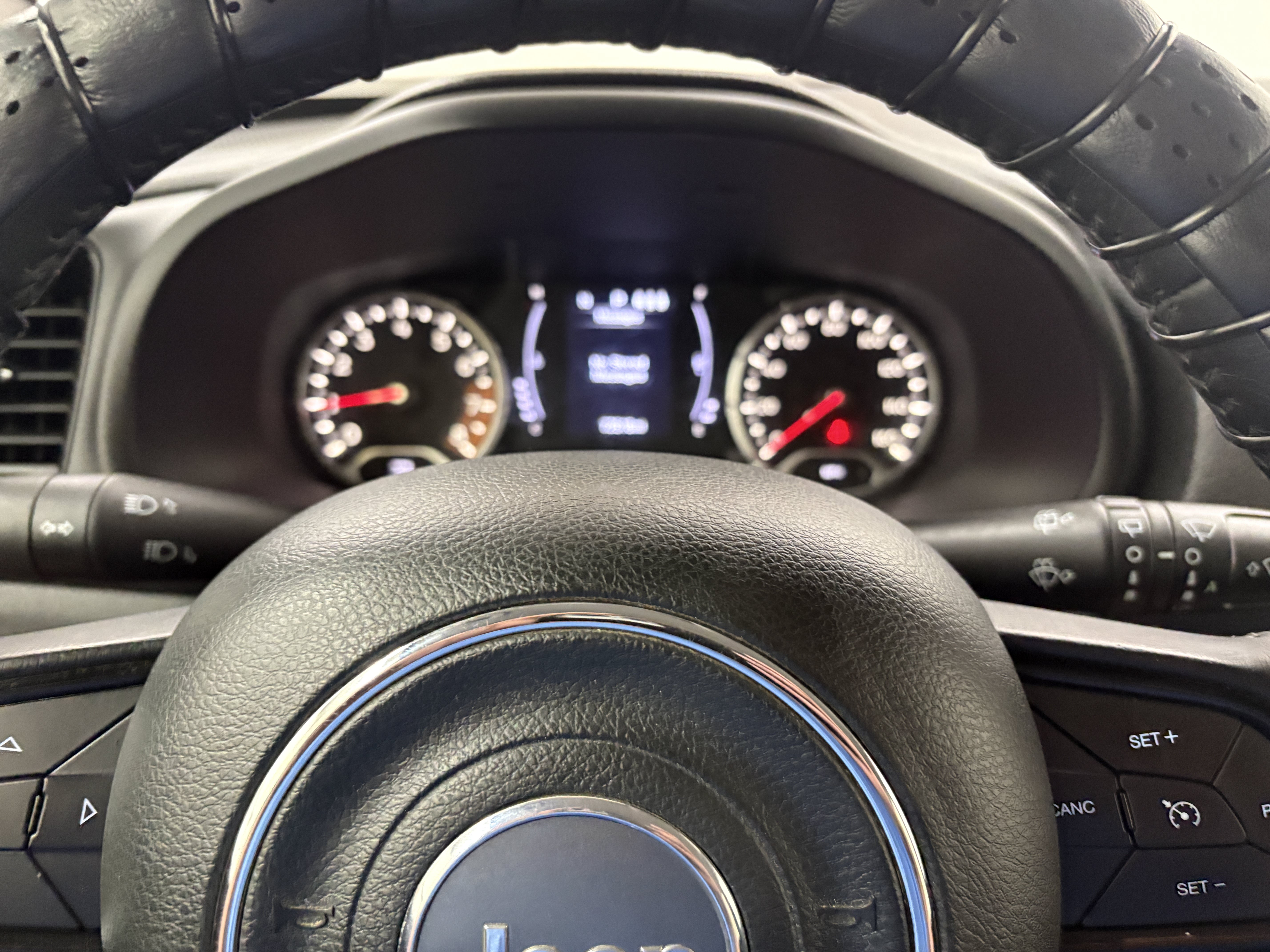 Used 2019 Jeep Renegade Altitude w/ Quick Order Package 2XM FWD image 26