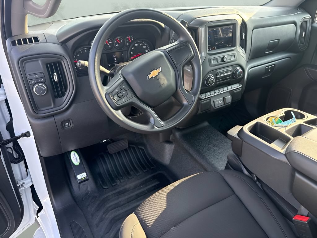 Used 2025 Chevrolet Silverado 1500 W/T RWD image 10