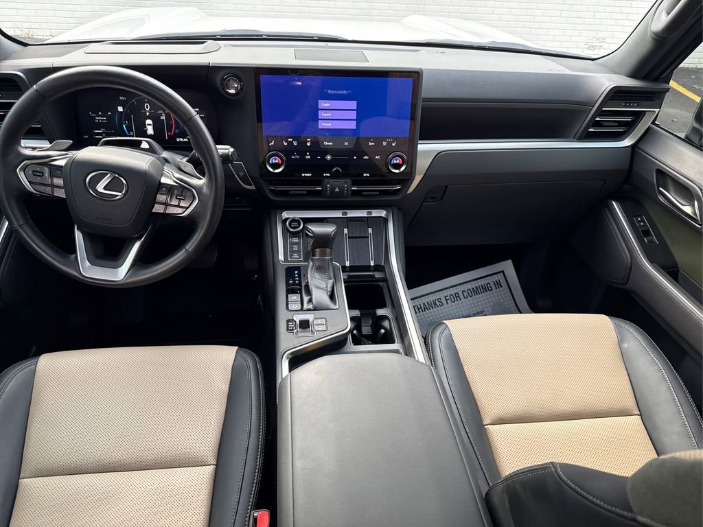 Used 2024 Lexus GX 550 550 Overtrail image 23