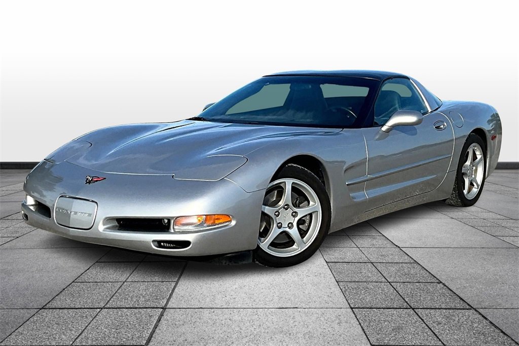 Used 2004 Chevrolet Corvette Coupe w/ Roof Package