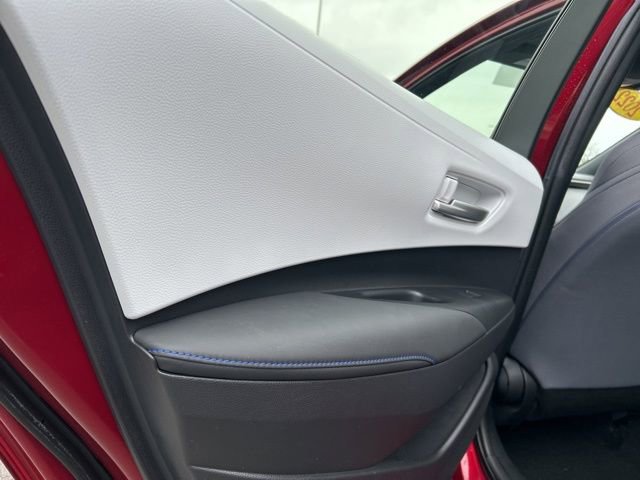 Used 2022 Toyota Corolla SE w/ SE Premium Package FWD image 31