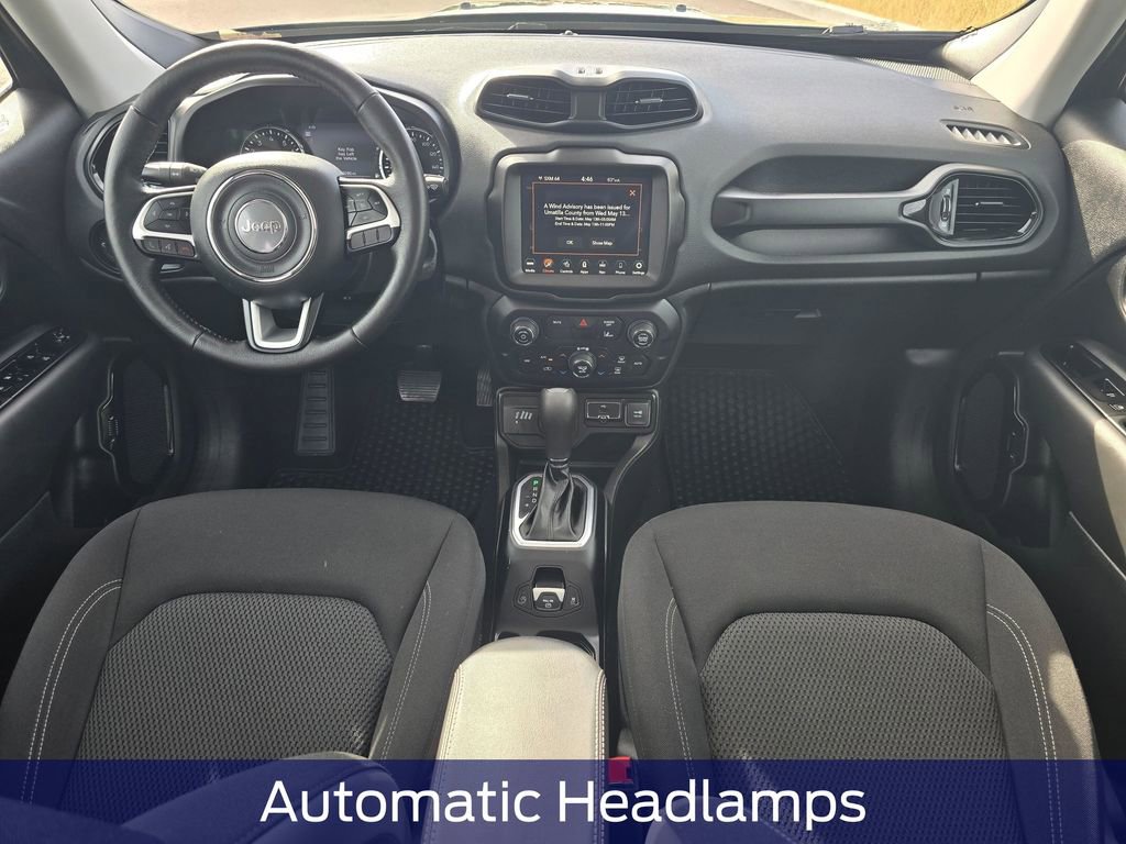 Used 2023 Jeep Renegade Altitude w/ Sun/Sound Group AWD/4WD image 11