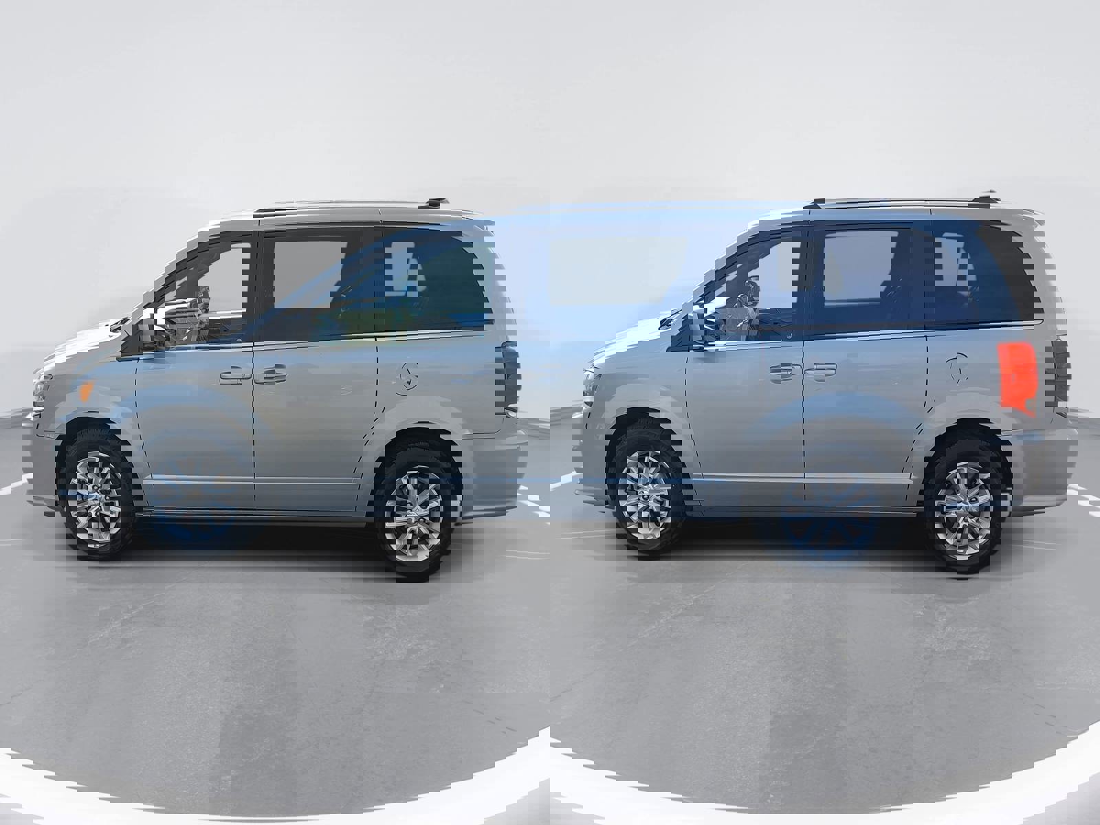 Used 2019 Dodge Grand Caravan SXT image 8