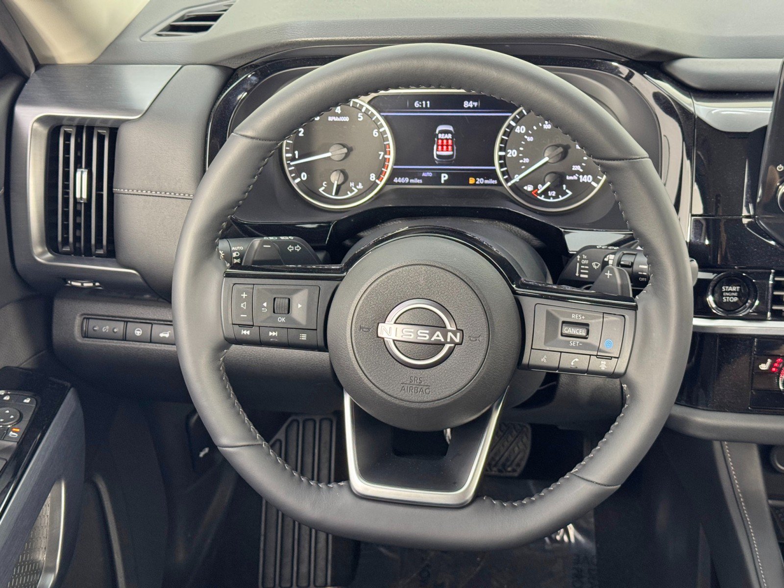 Used 2025 Nissan Pathfinder SL AWD/4WD image 17