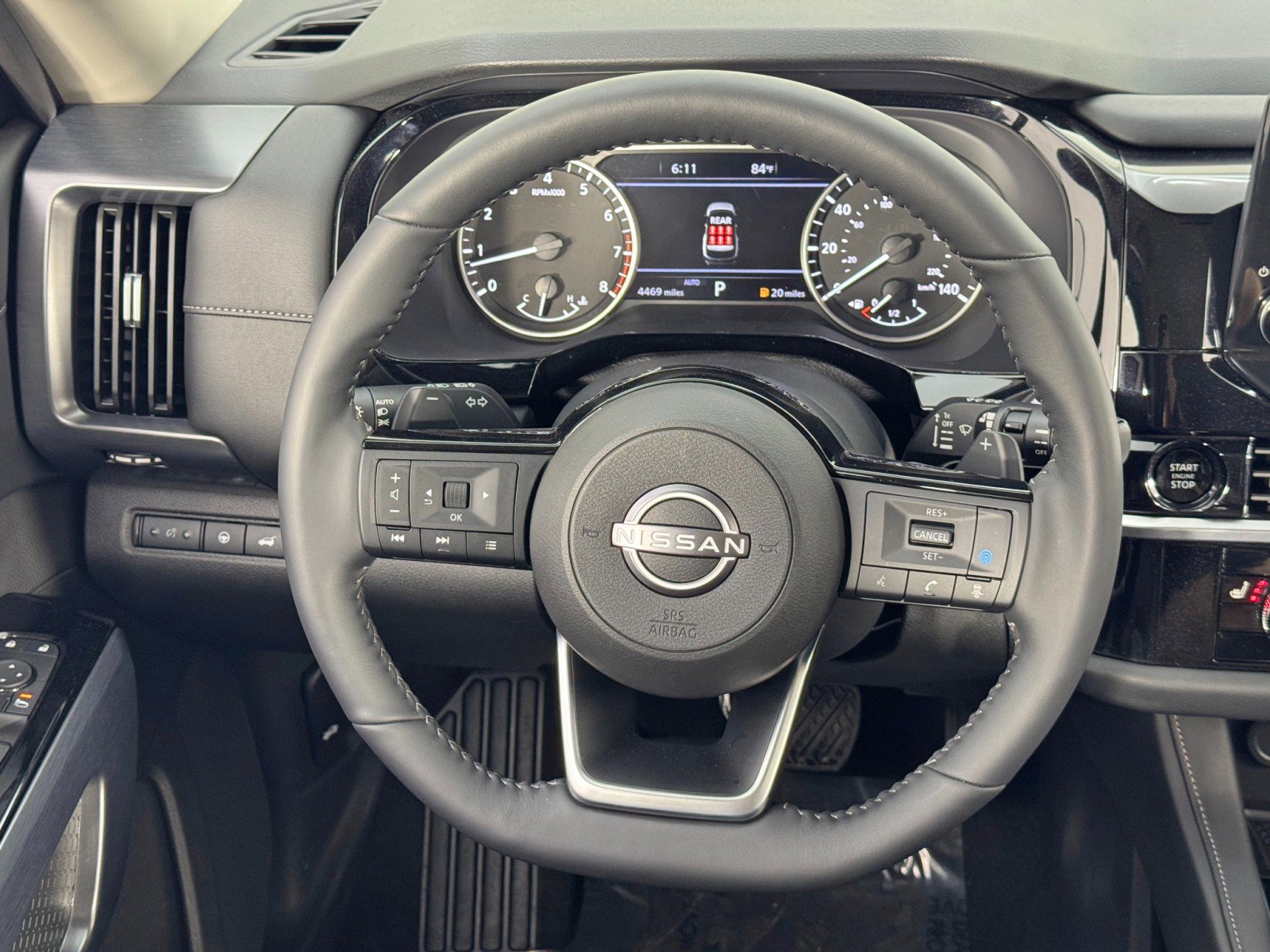 Used 2025 Nissan Pathfinder SL image 17