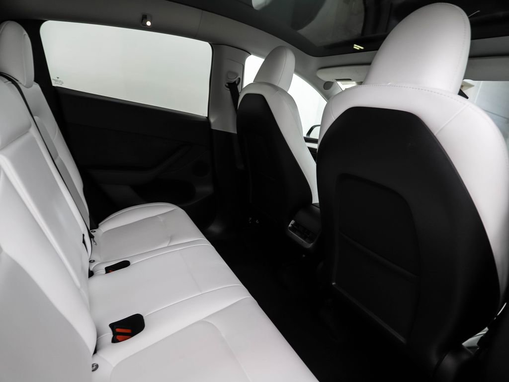 Used 2024 Tesla Model Y Long Range image 23