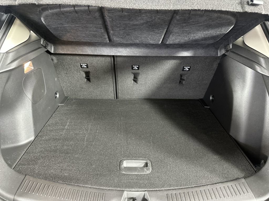 Used 2023 Buick Encore GX Select w/ Sport Touring Package FWD image 27