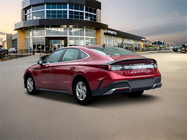 Certified 2025 Hyundai Sonata SE image 5