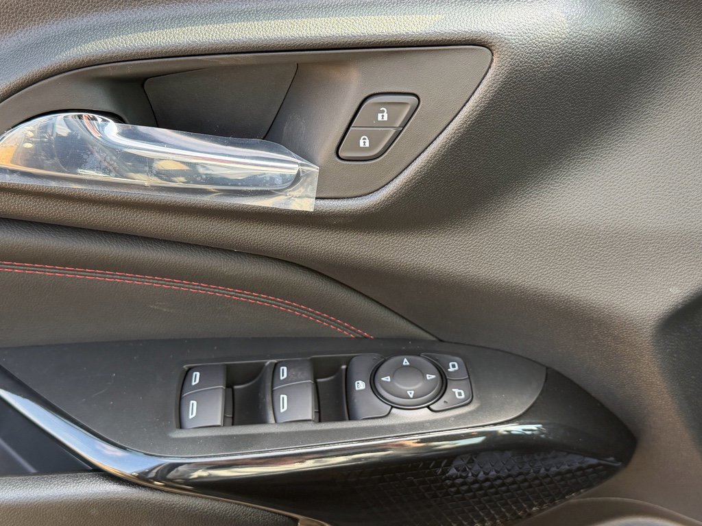 New 2026 Chevrolet Trax RS w/ Sunroof Package image 19