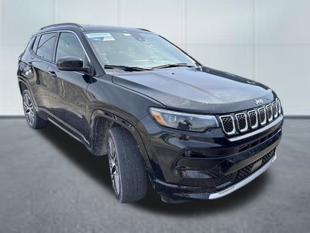 Used 2023 Jeep Compass Limited w/ Elite Group AWD/4WD image 9