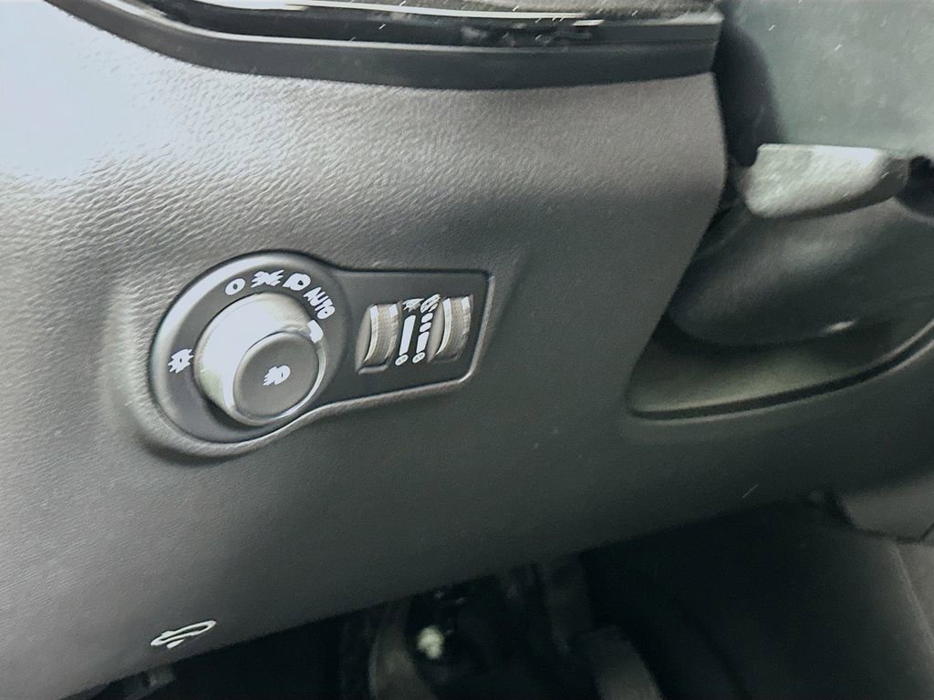 New 2026 Jeep Compass Latitude image 10