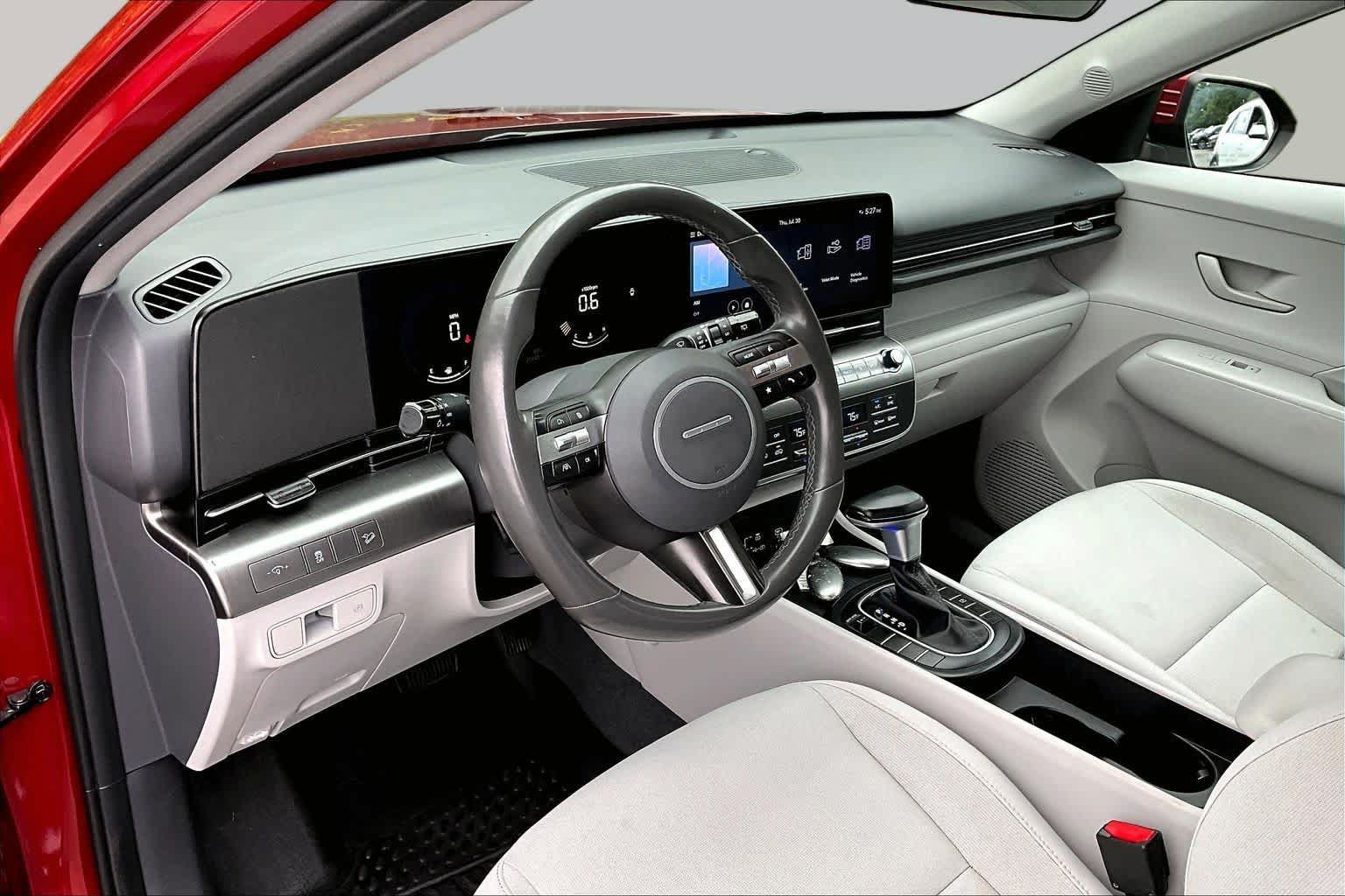 Used 2024 Hyundai Kona SEL FWD image 16