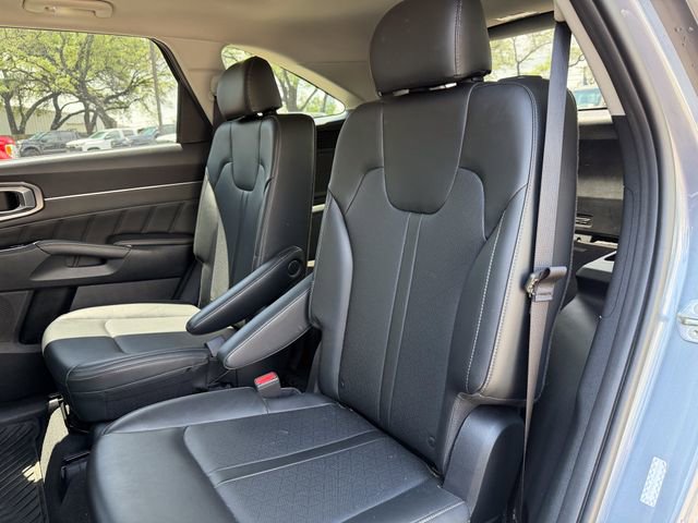 Used 2021 Kia Sorento SX image 18