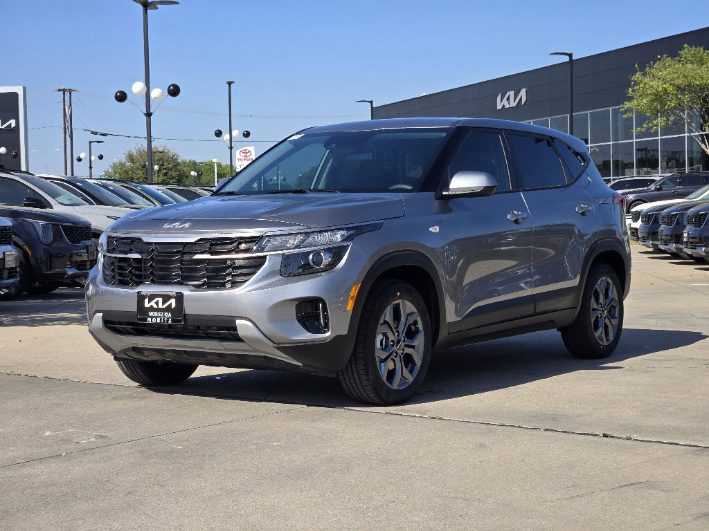 New 2026 Kia Seltos LX image 2