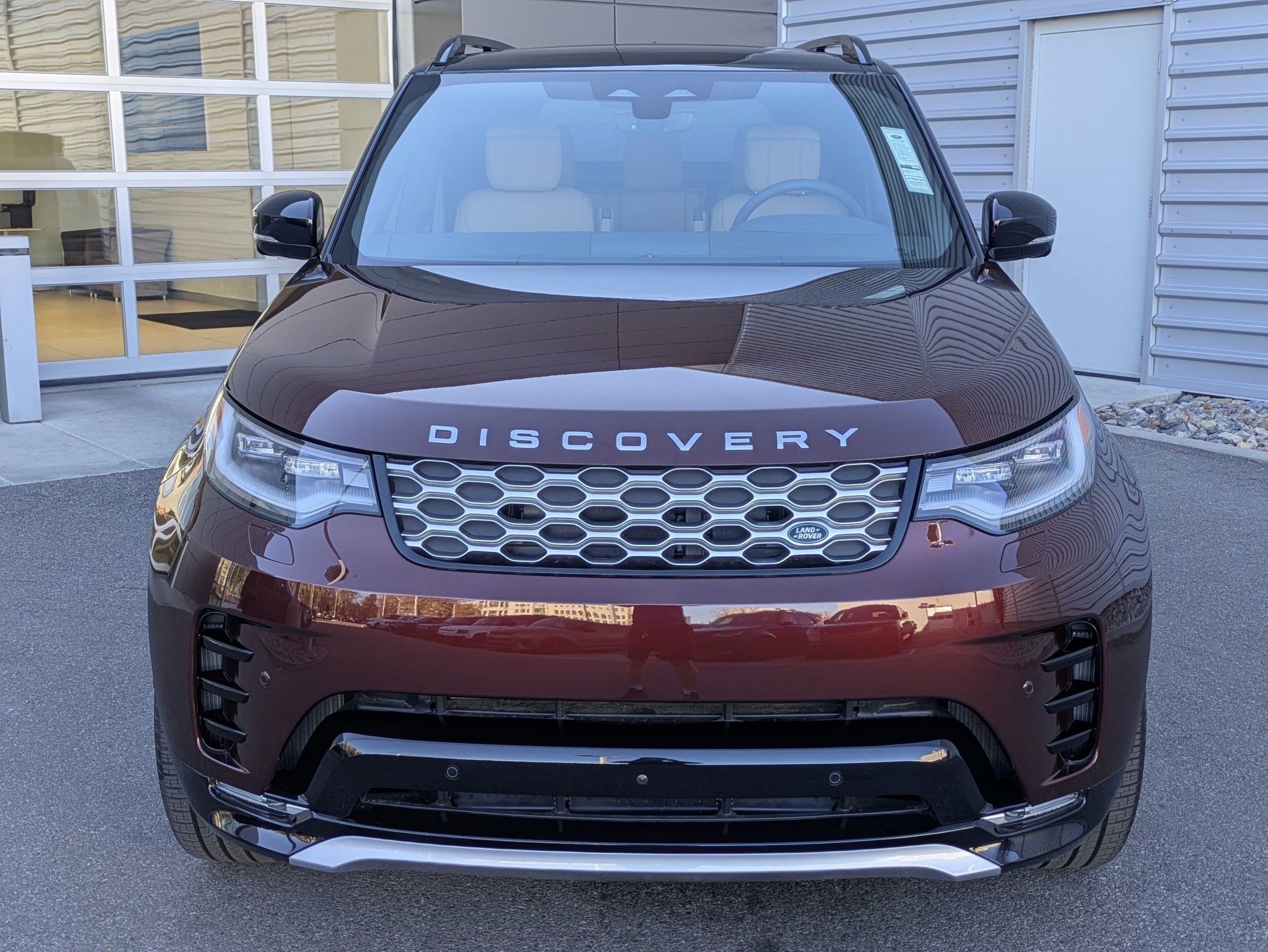 New 2026 Land Rover Discovery Limited Edition image 2