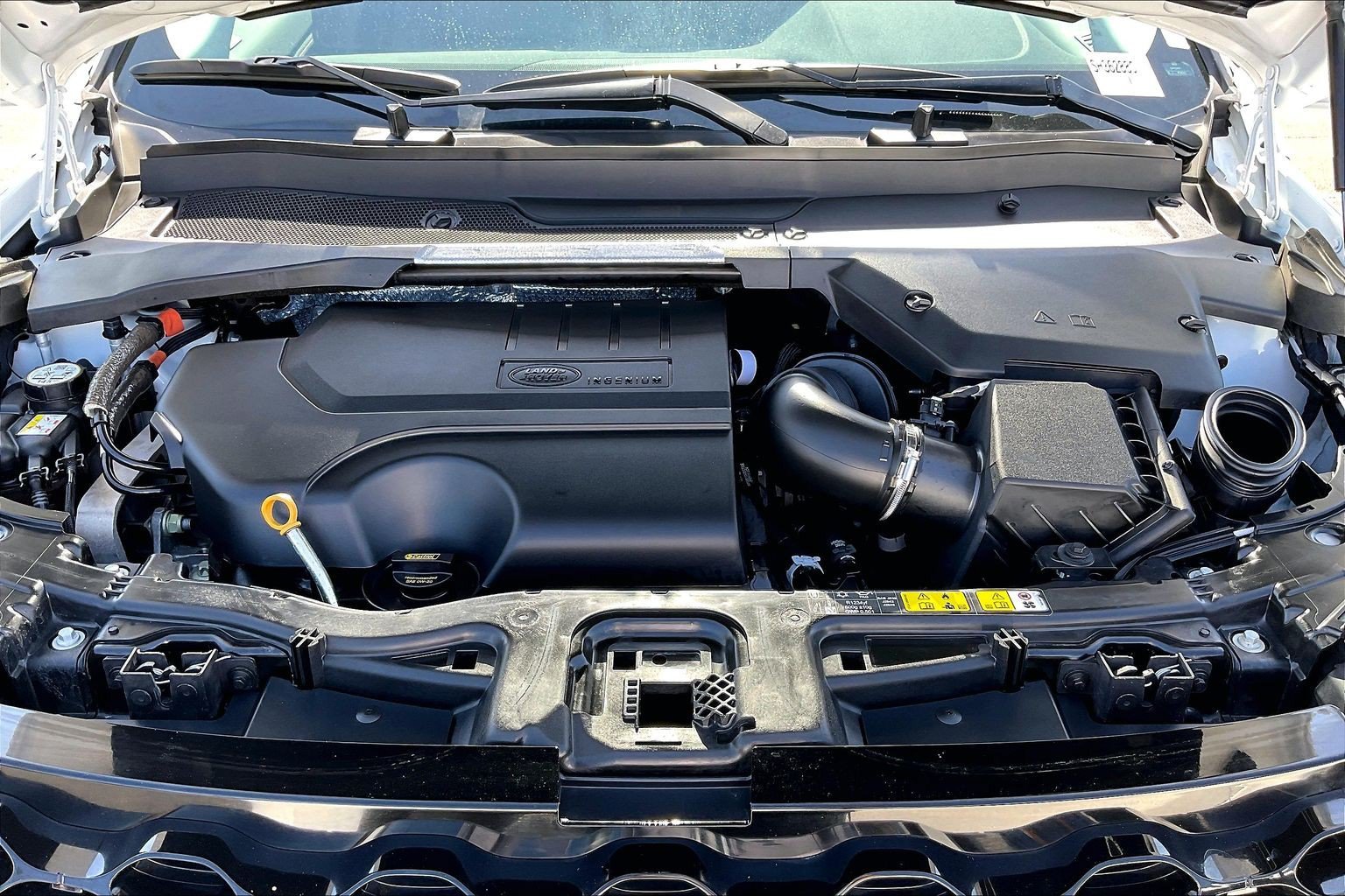 Certified 2025 Land Rover Discovery Sport S AWD/4WD image 29