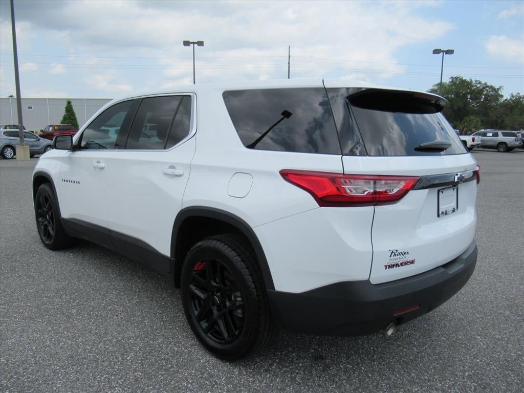 Used 2021 Chevrolet Traverse LS FWD image 5