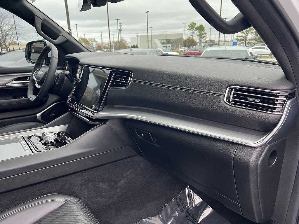 Used 2022 Jeep Wagoneer Series III image 29