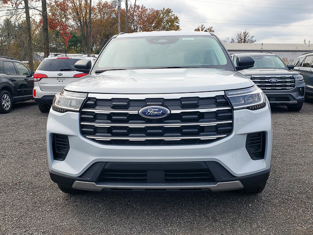 New 2026 Ford Explorer Active image 2