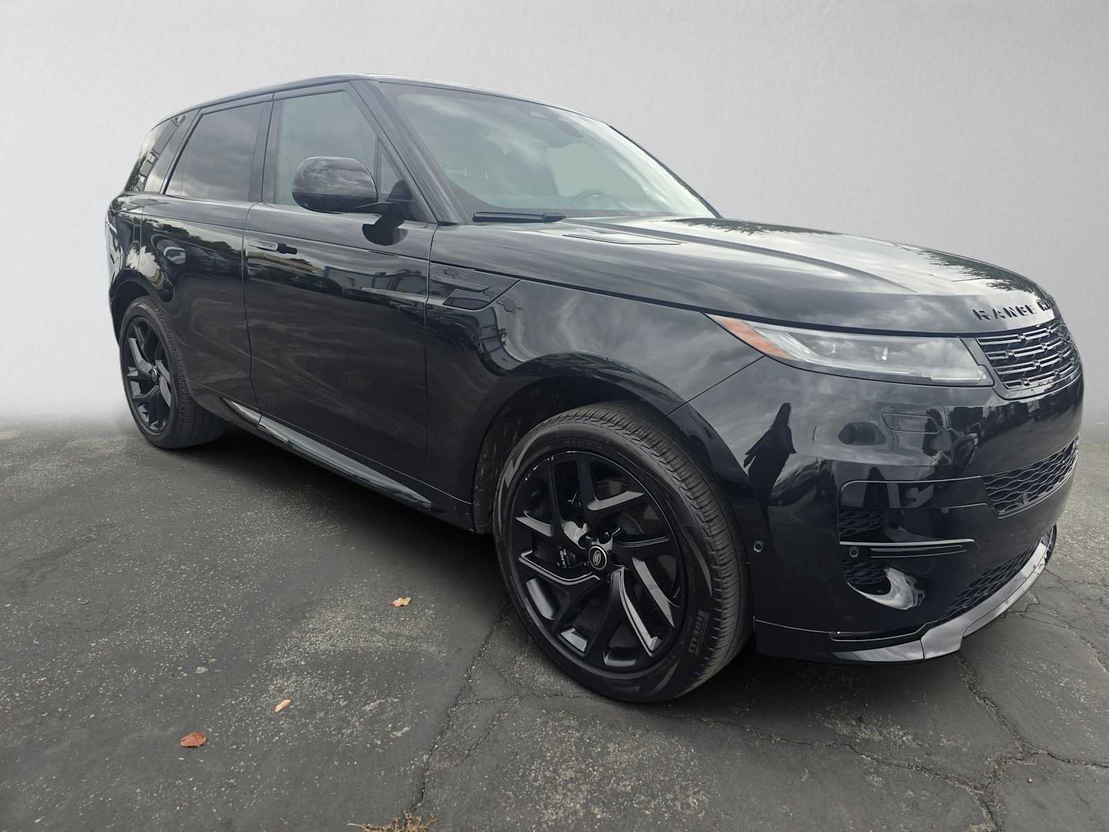 Used 2024 Land Rover Range Rover Sport Dynamic SE AWD/4WD image 7
