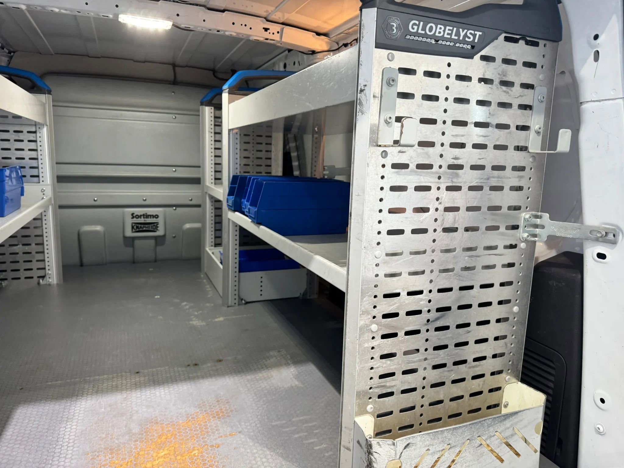 Used 2015 Ford Transit Connect XL FWD image 26