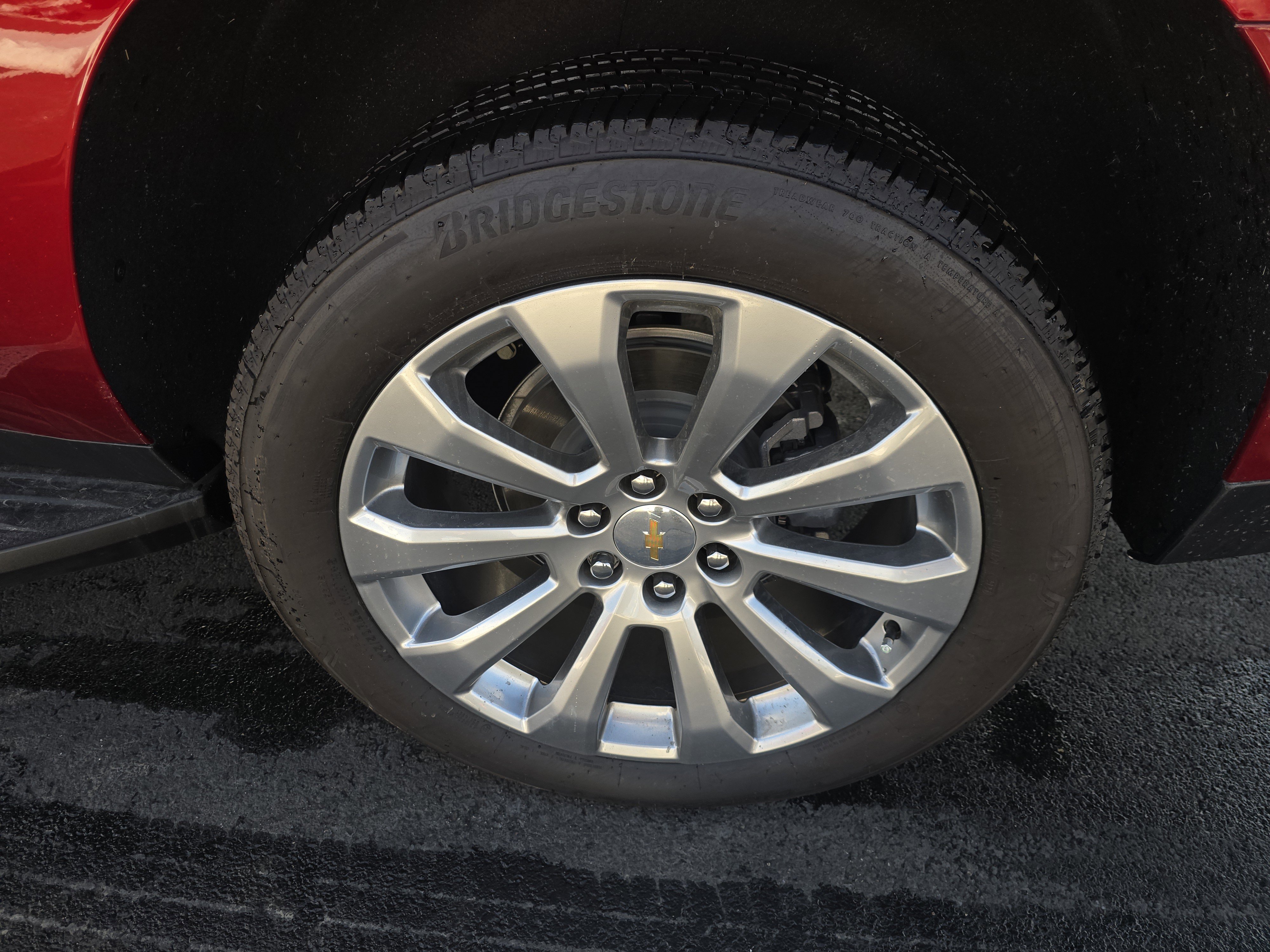 New 2025 Chevrolet Suburban Premier image 13