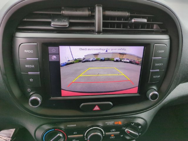 Used 2023 Kia Soul LX FWD image 14