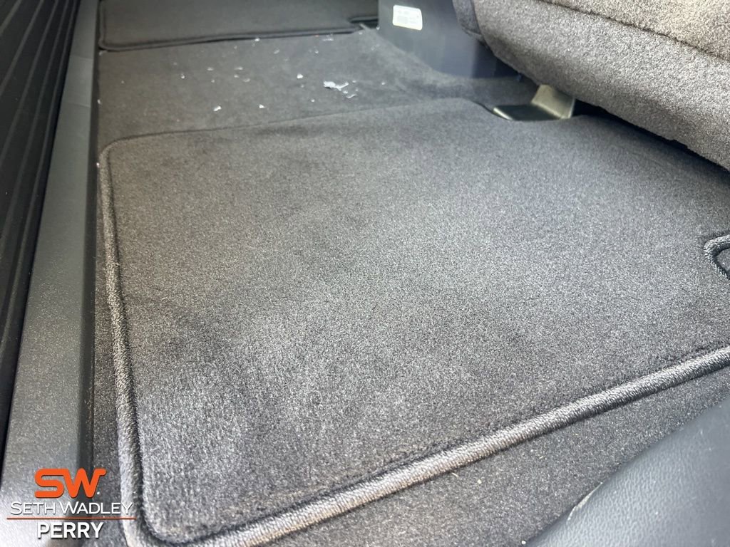 New 2026 Ford F350 Lariat w/ Black Appearance Package image 15