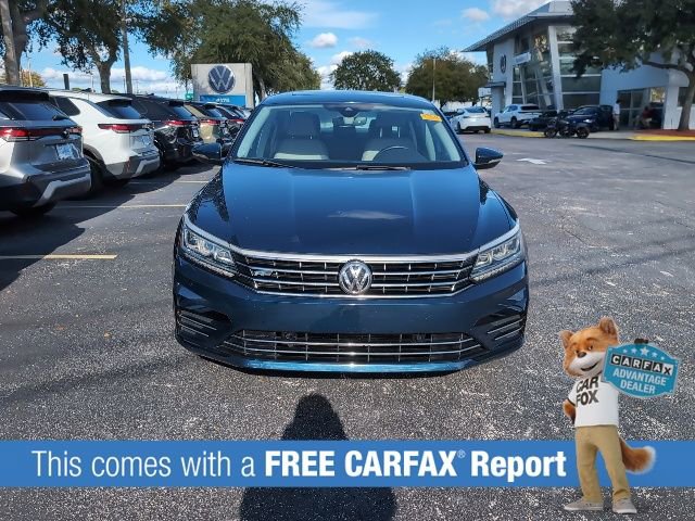 Used 2019 Volkswagen Passat 2.0T SE R-Line image 2