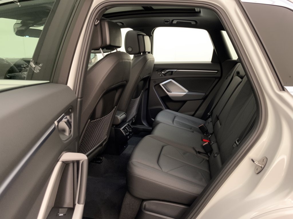 Certified 2025 Audi Q3 2.0T Premium w/ Convenience Package AWD/4WD image 25