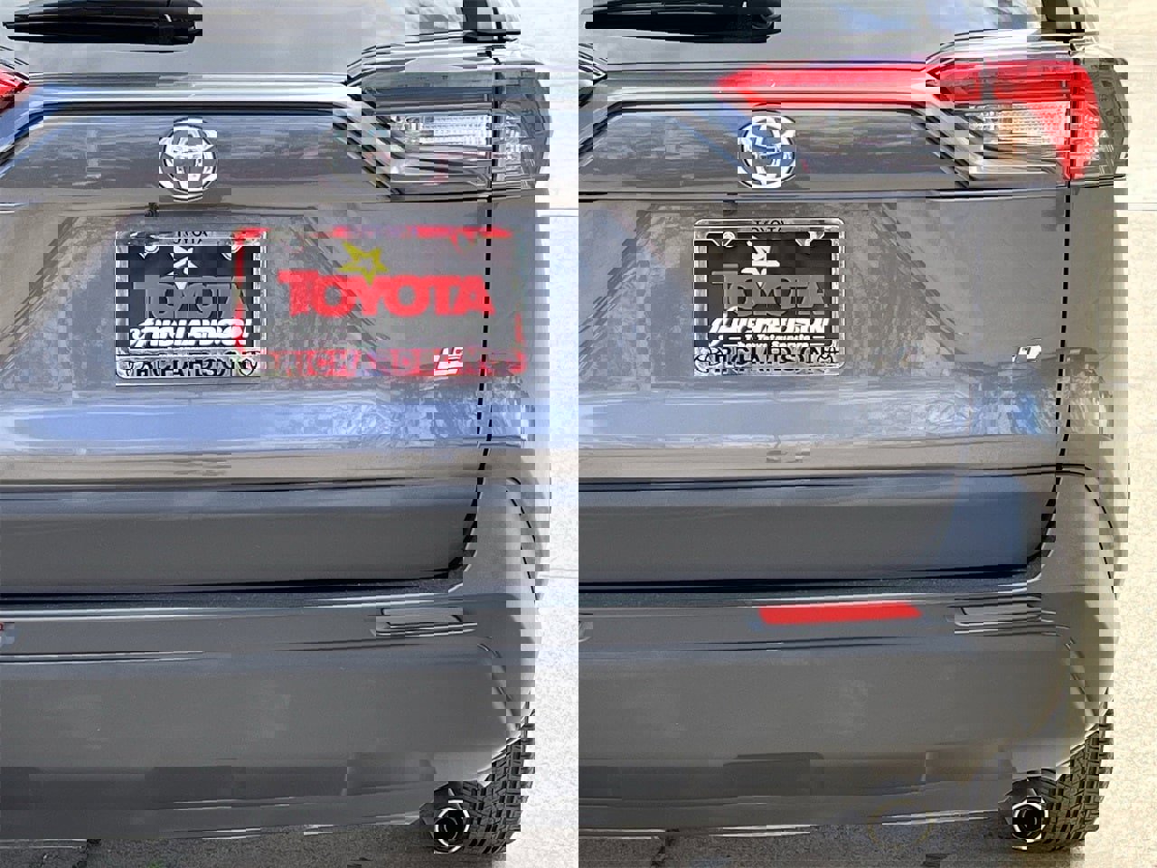 Used 2024 Toyota RAV4 LE image 6