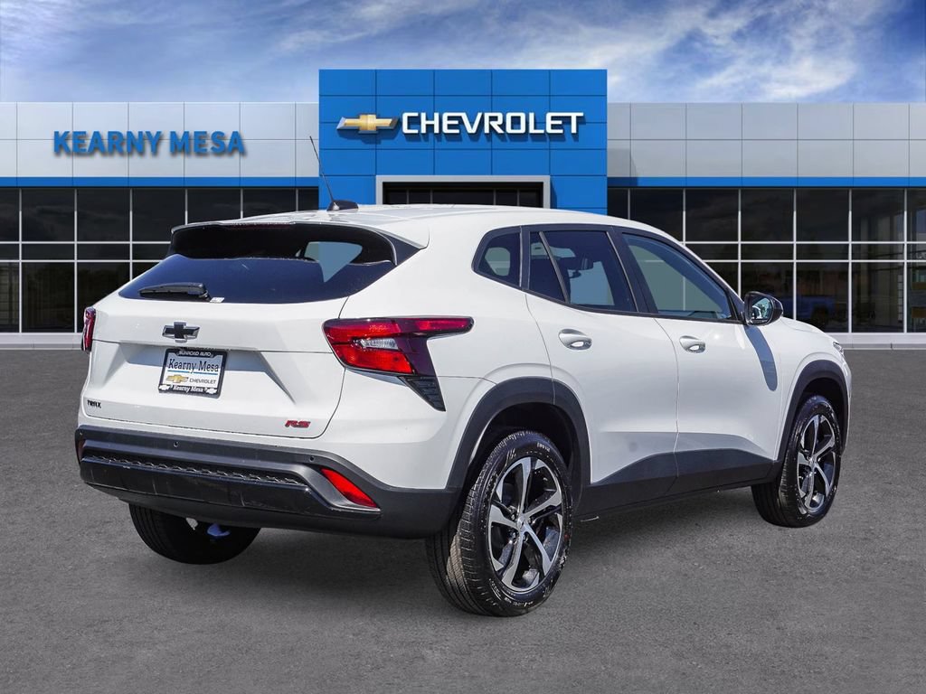New 2026 Chevrolet Trax RS w/ Driver Confidence Package FWD image 6