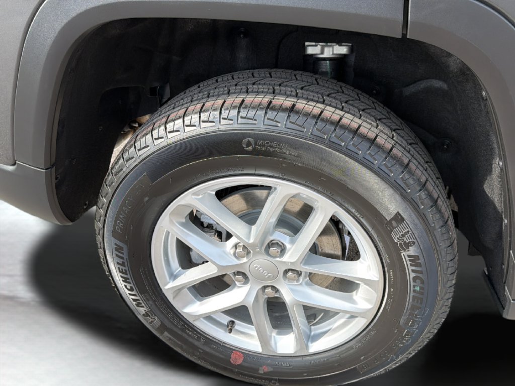 New 2026 Jeep Grand Cherokee Laredo X AWD/4WD image 30