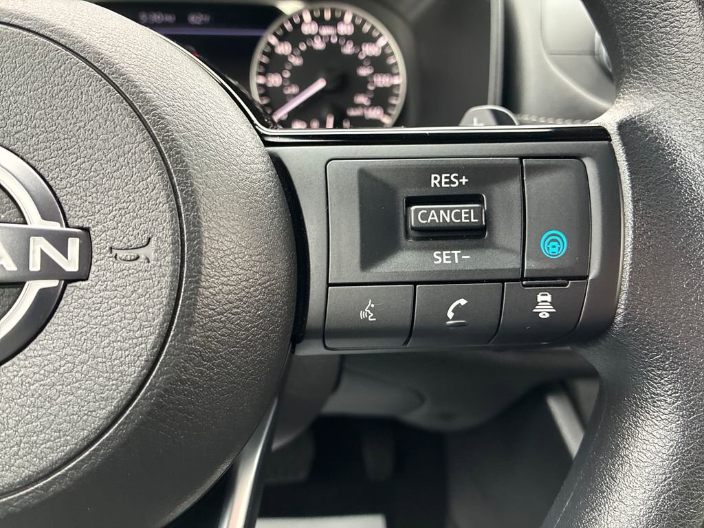 Used 2023 Nissan Rogue SV AWD/4WD image 23