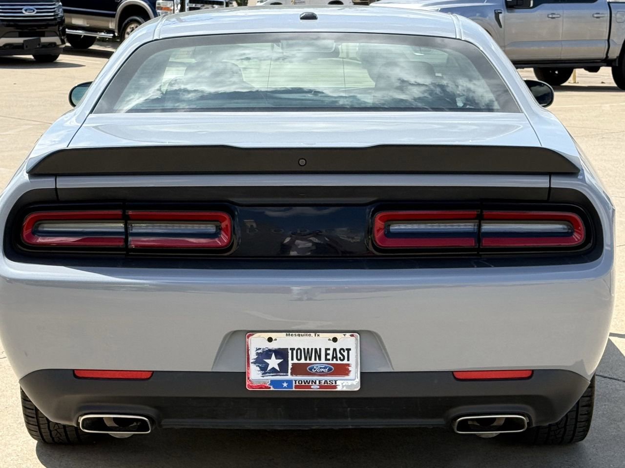 Used 2021 Dodge Challenger SXT w/ Blacktop Package image 6