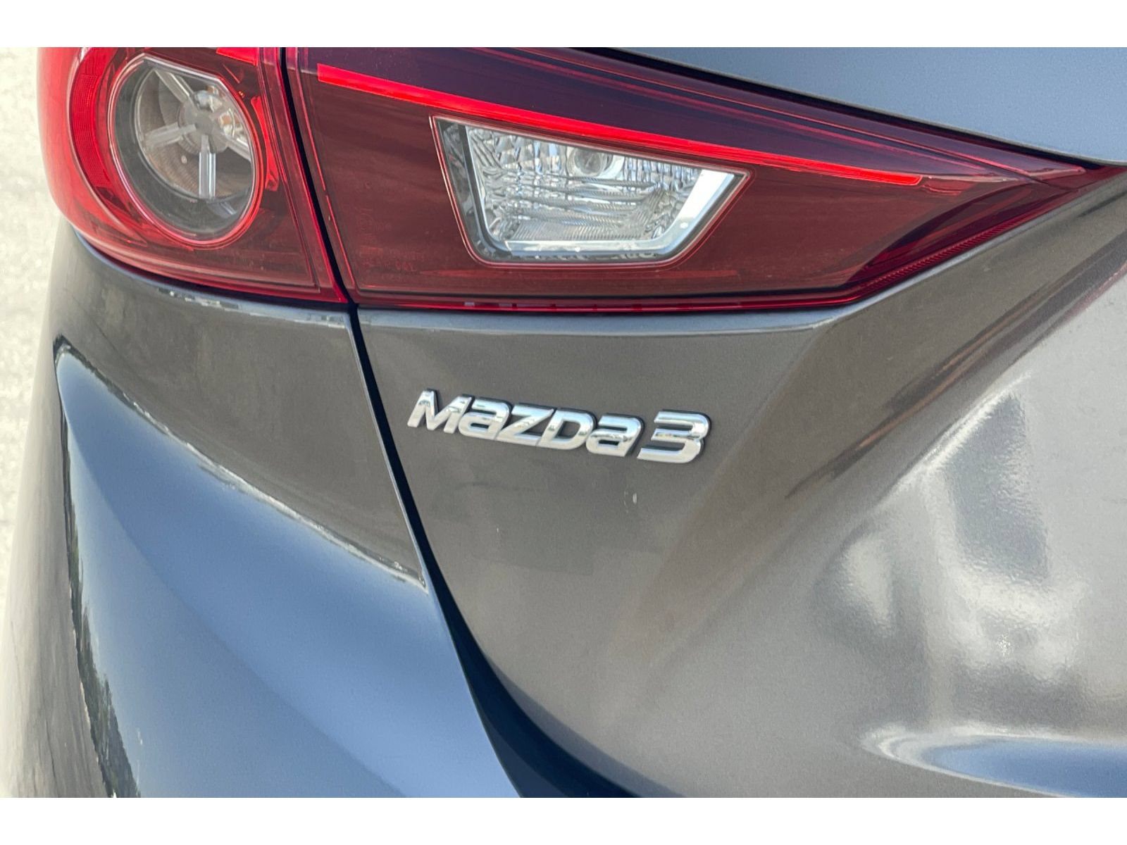 Used 2016 MAZDA MAZDA3 i Touring w/ Popular Equipment Package FWD image 48