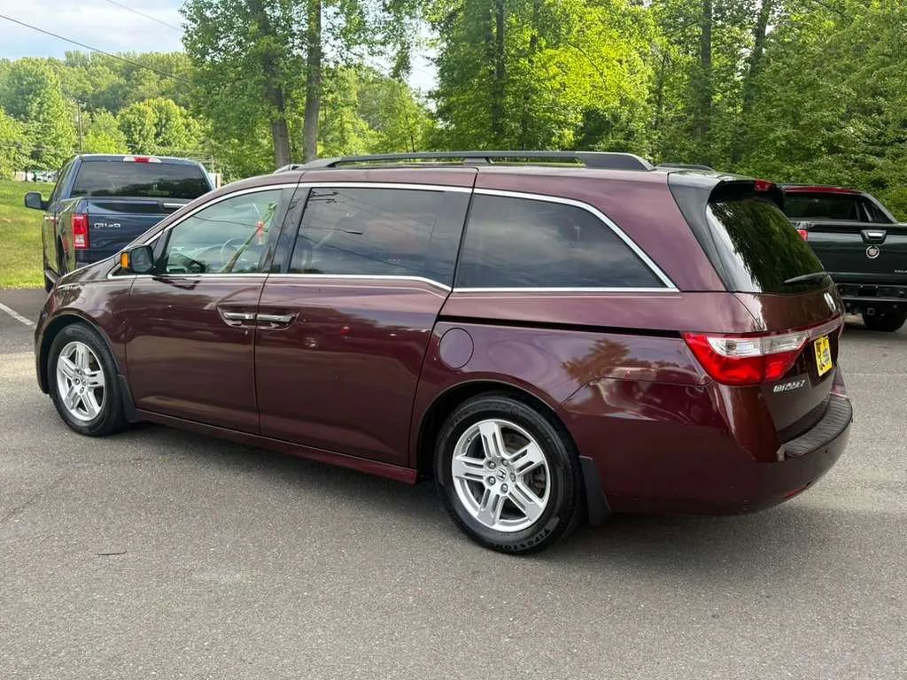 Used 2011 Honda Odyssey Touring Elite image 5