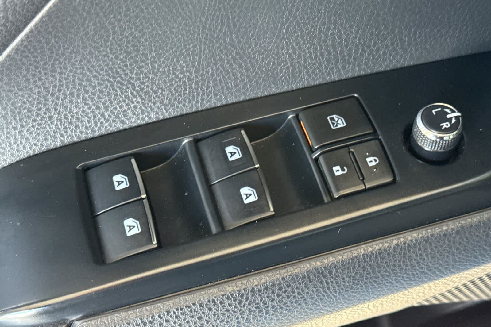 Used 2018 Toyota Camry XSE w/ Audio Package FWD image 13