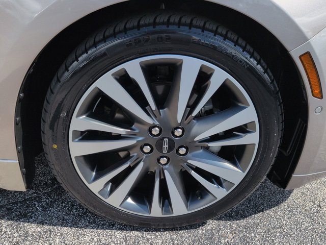 Used 2019 Lincoln MKZ Reserve w/ Luxury Package FWD image 11