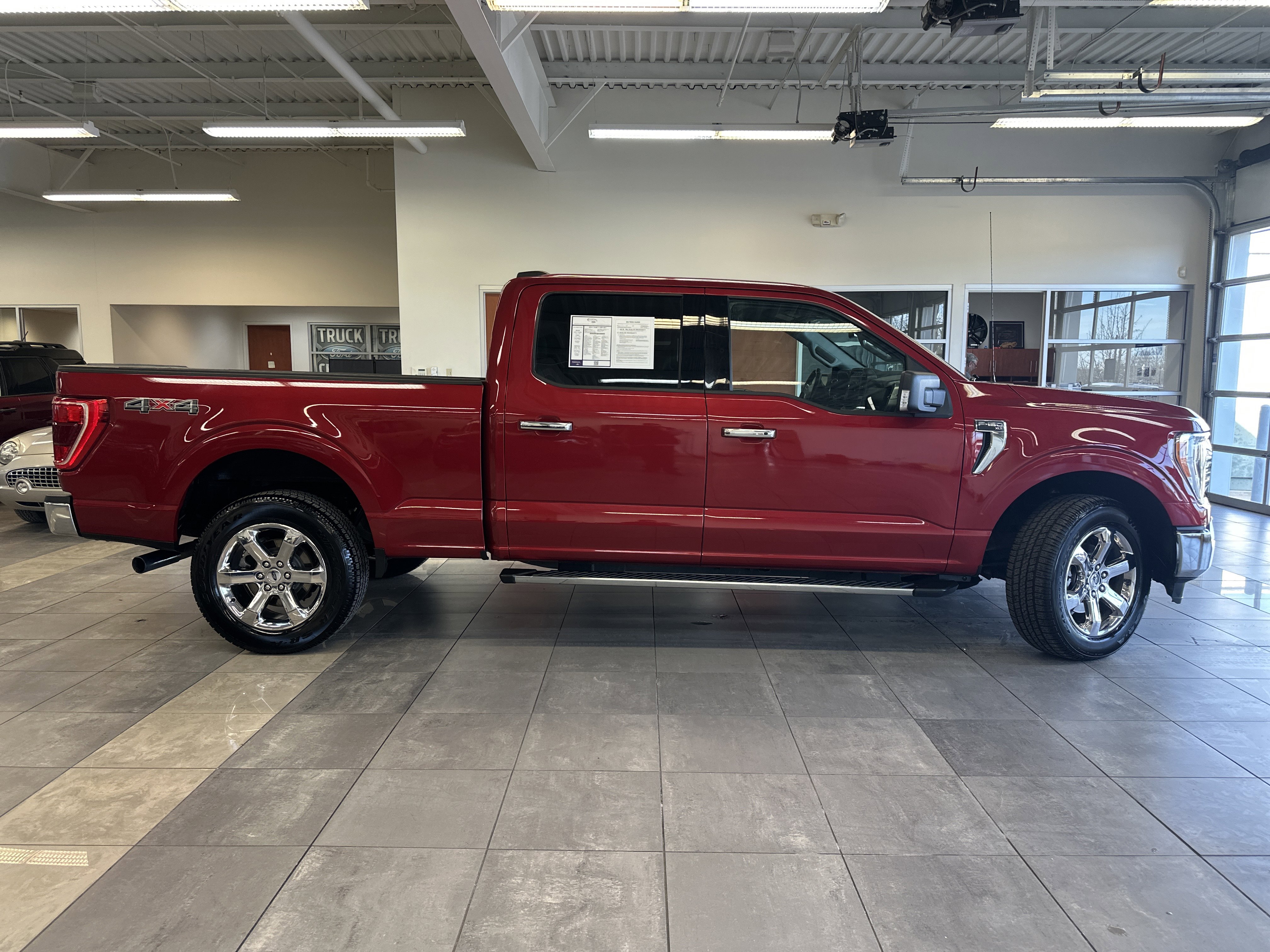 Used 2021 Ford F150 XLT w/ Equipment Group 302A High image 13