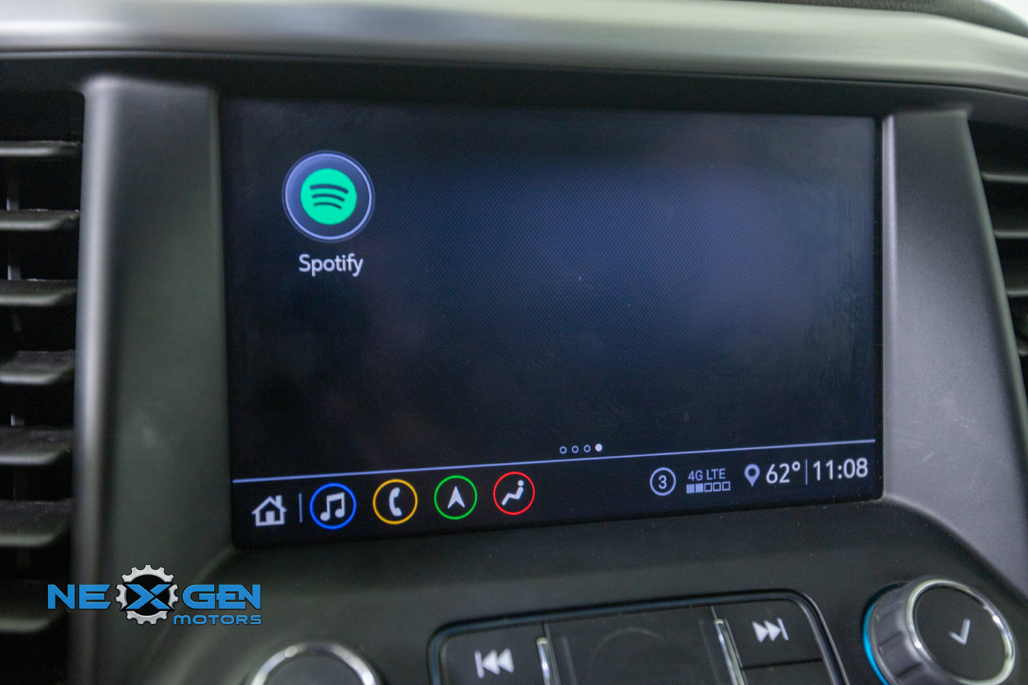 Used 2020 GMC Acadia SLT w/ LPO, Cargo Package AWD/4WD image 22