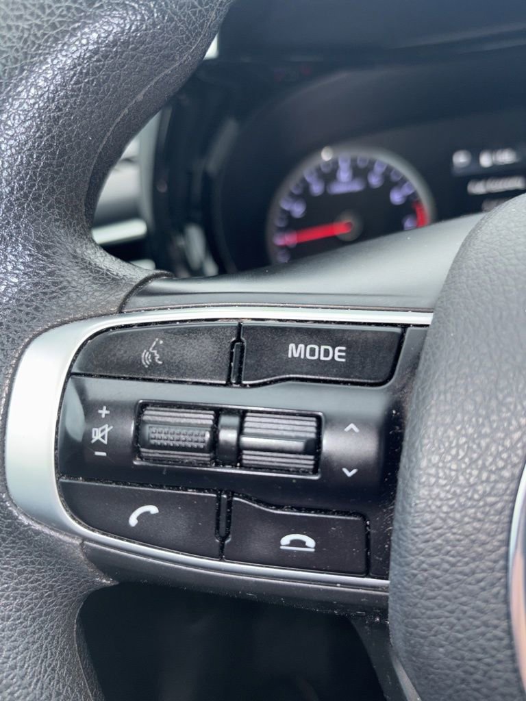 Used 2022 Kia K5 LXS image 34